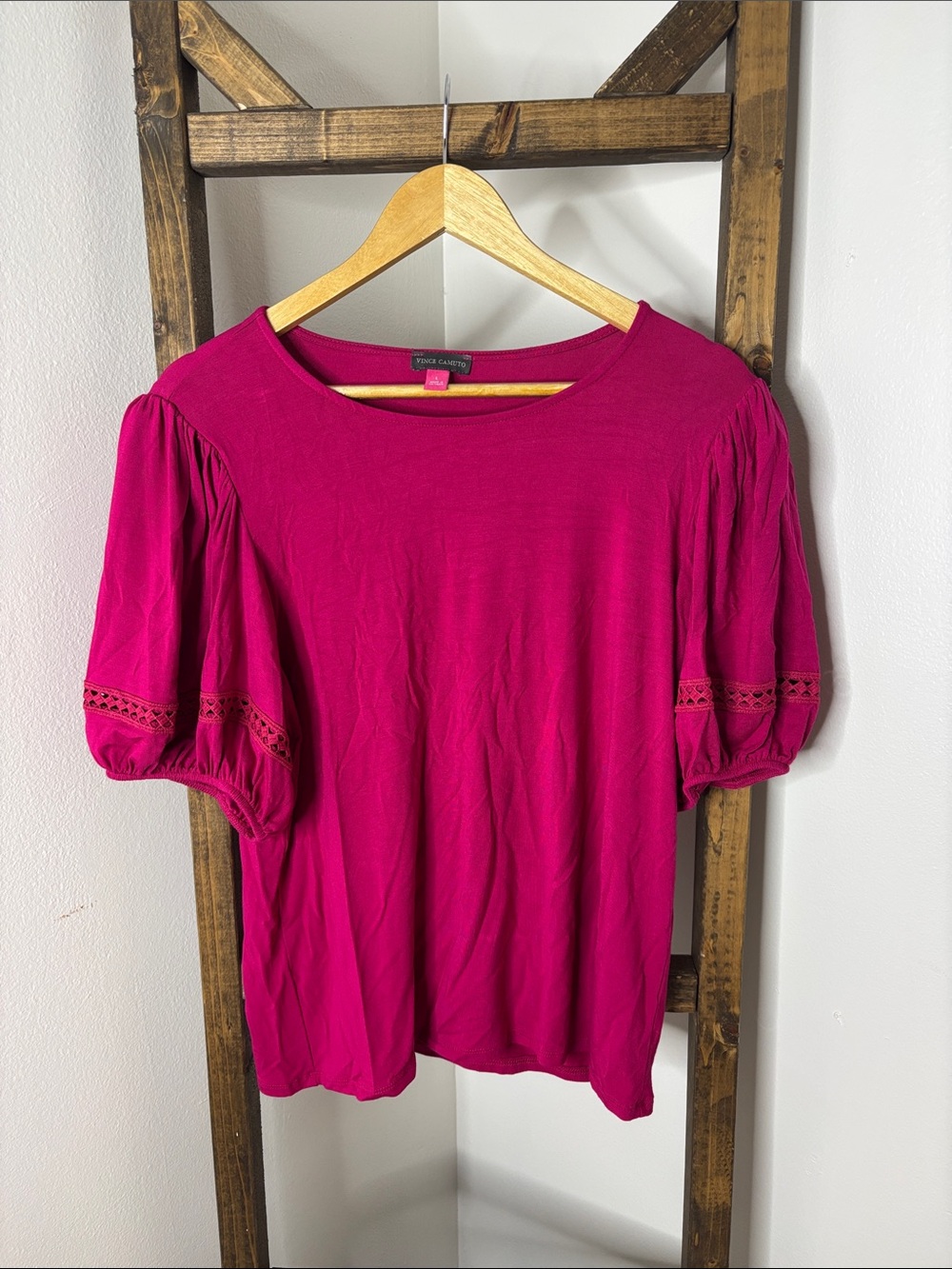 Vince Camuto Bright Magenta Puff Sleeve Tee Size L